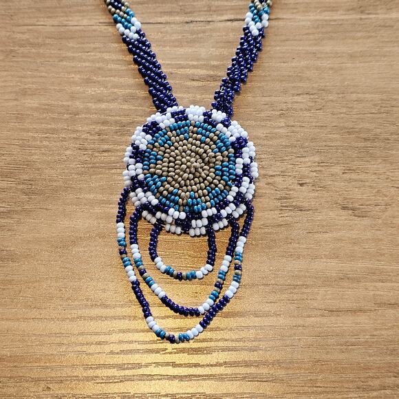 Vintage Native American Seed Bead Sun Circle Medallion Necklace - Picture 4 of 6